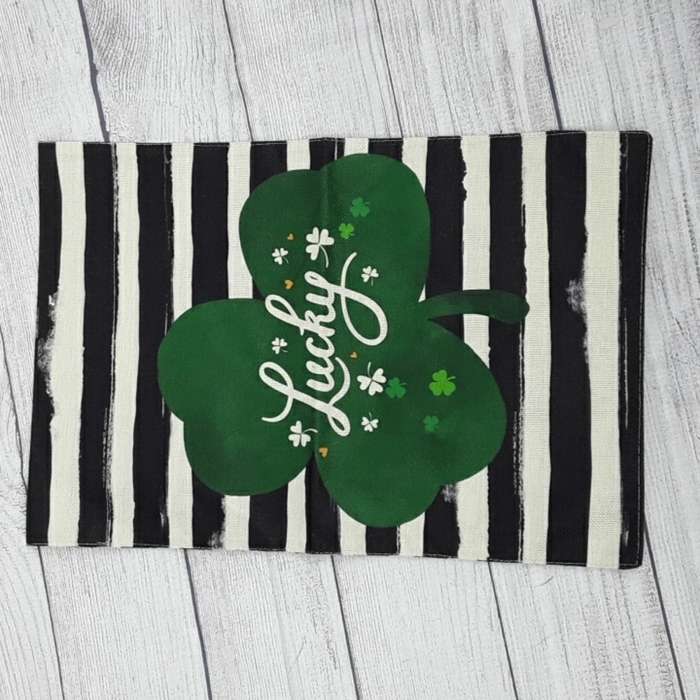 ST. Patrick's Day Lucky Shamrock Canvas Garden Flag 12 x 18 Inches
